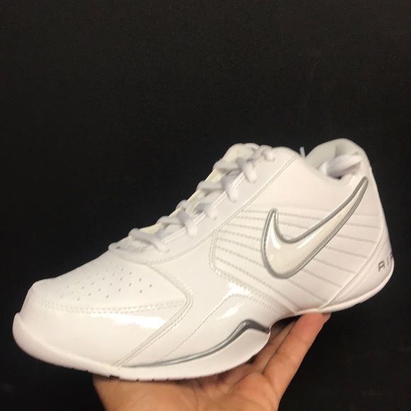 nike air baseline low